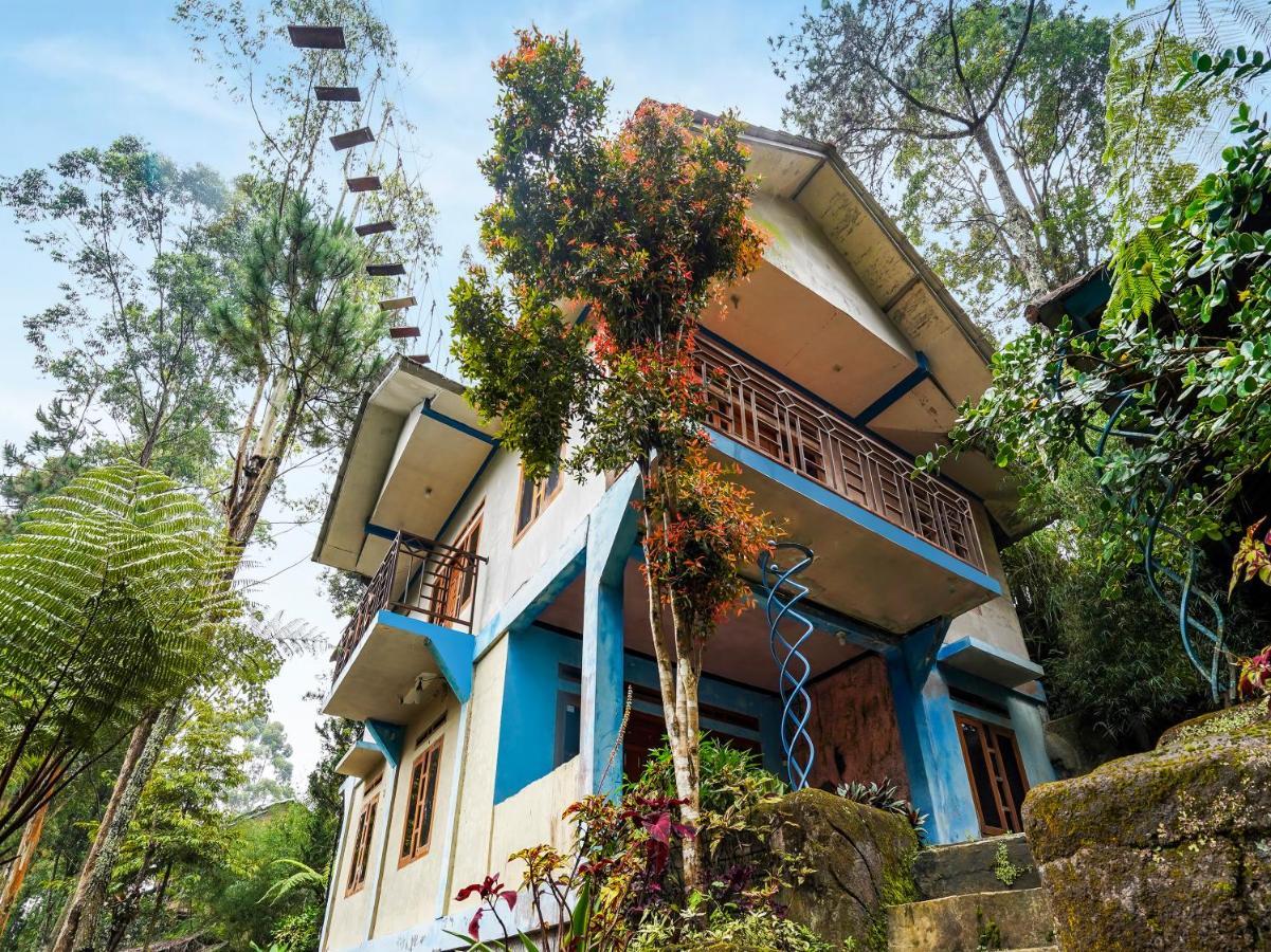 Oyo Homes 90915 Eco Tourism Desa Cihanjuang Rahayu Ciwangun Indah Camp Villas Bongkar Exterior foto